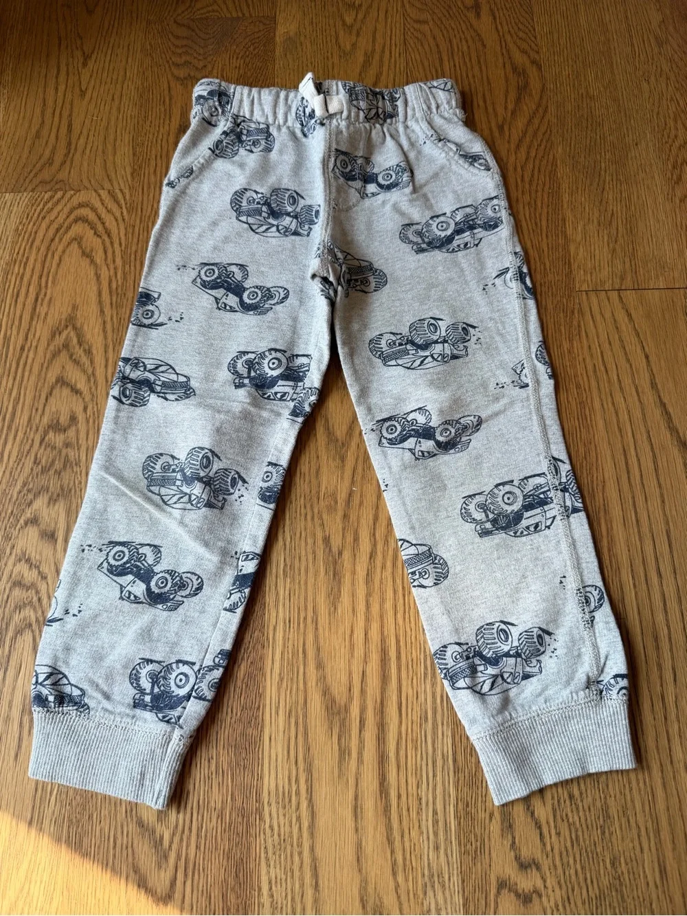 Carter's Joggers w/T-shirt Bundle GAP Old Navy Garanimal’s